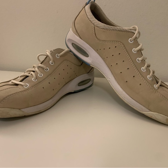 Cole Haan womens sneakers - Picture 2 of 6